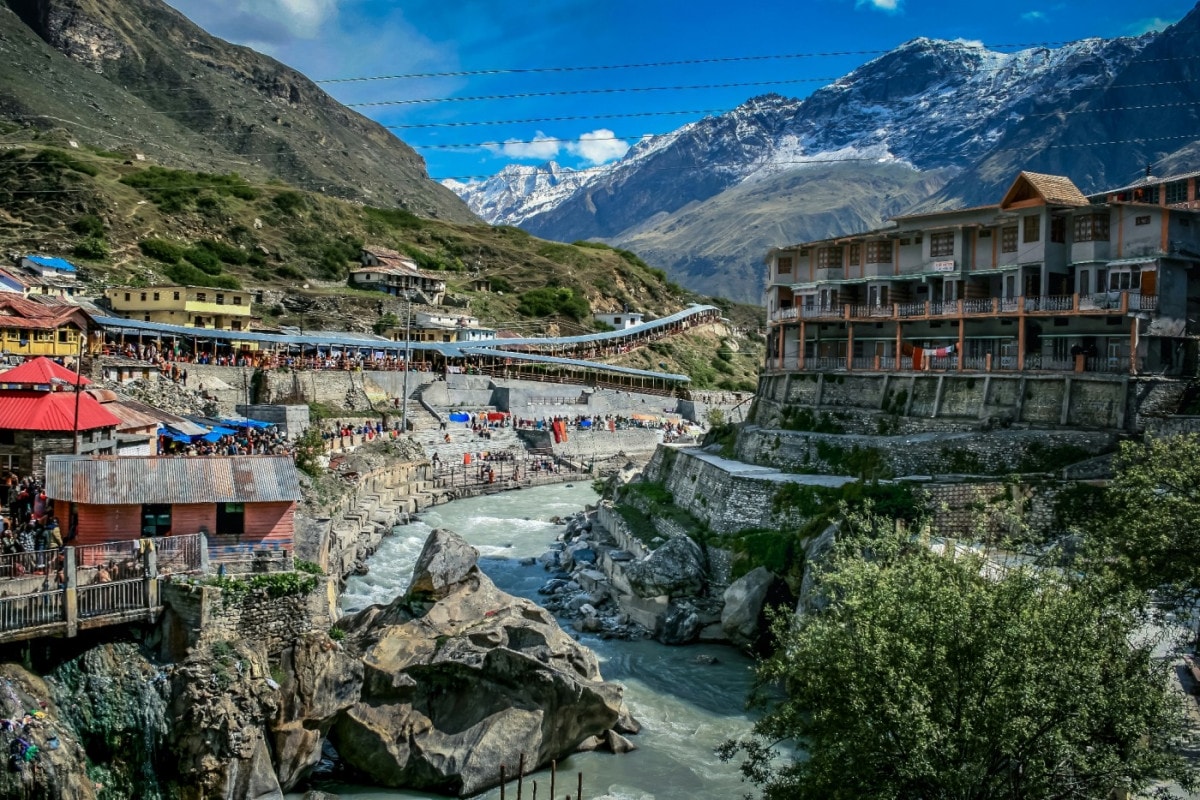 Top Places to Visit in Uttarakhand - Explore Now! 3 Badrinath